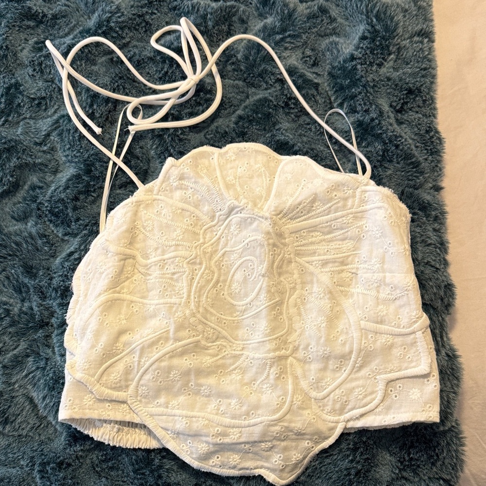 Promesa White Embroidered Camisole